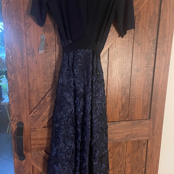 Alex Evening - Picture 4 of 11